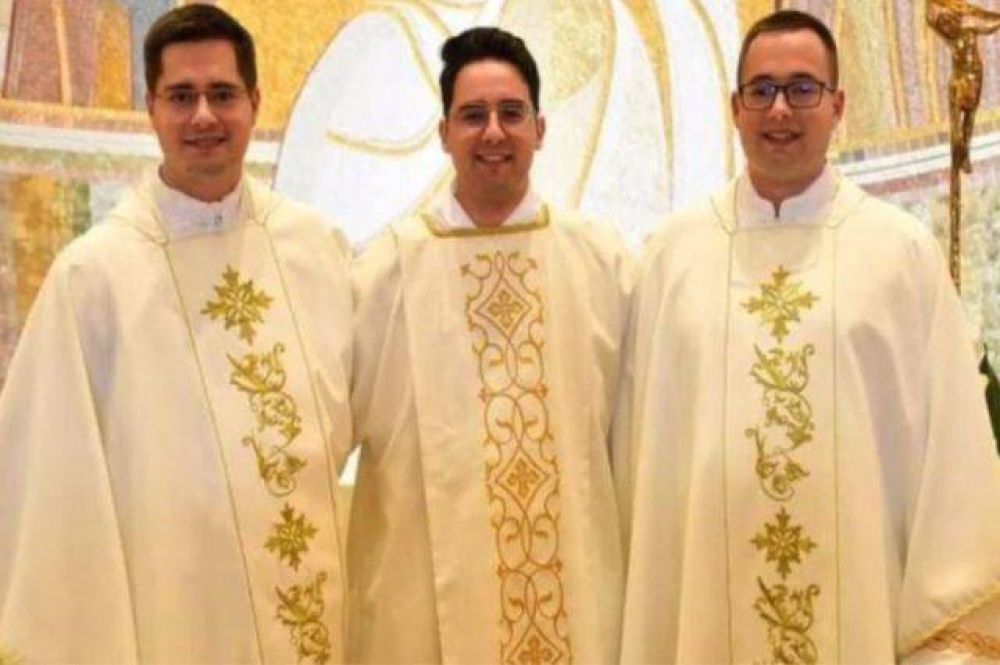3 hermanos comparten el mismo da de ordenacin en Croacia