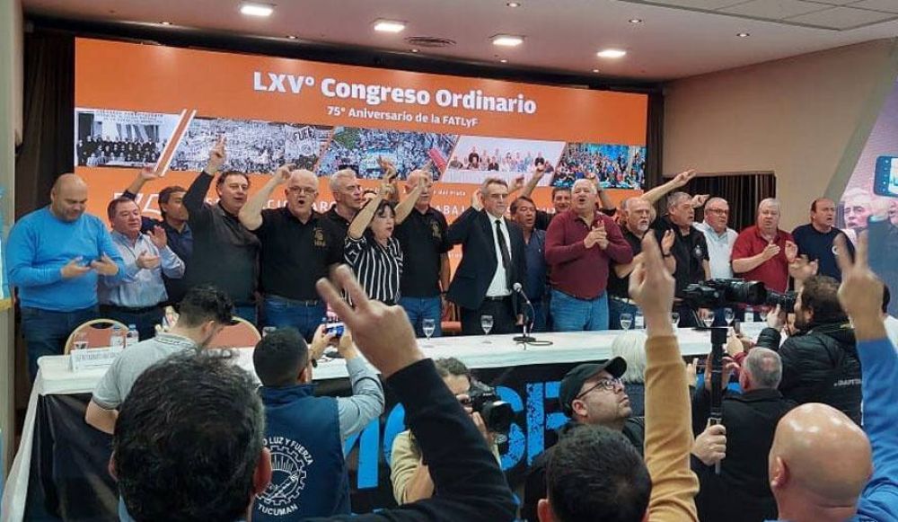 La Federacin de Luz y Fuerza cerr su Congreso Nacional con la presencia de Agustn Rossi