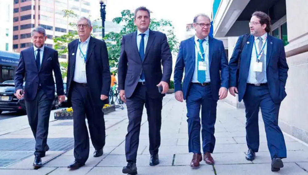 En plena tensi�n, Massa va por un 