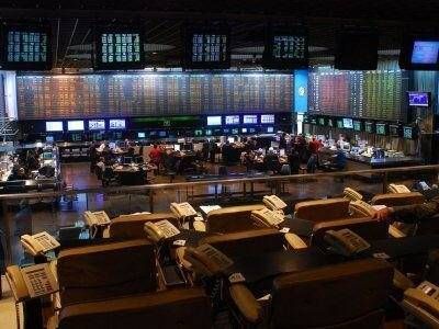 Mercado celebra acuerdo con el FMI: acciones y bonos argentinos trepan hasta 5%