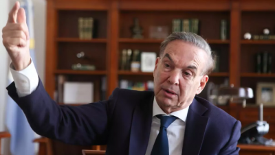 Miguel �ngel Pichetto: �Si en agosto el Gobierno tiene un resultado negativo, se derrumba el castillo�