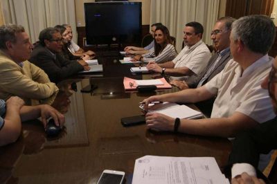 Tucumán: los gremios de salud abordaron negociaciones paritarias con el Gobierno