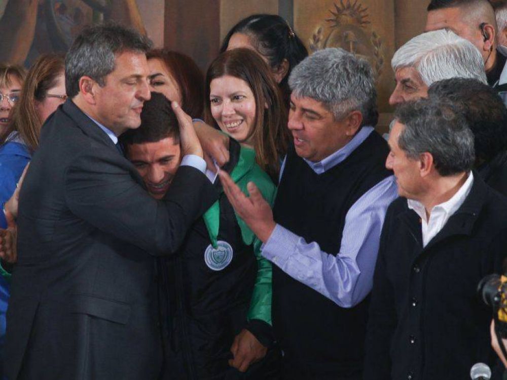La CGT celebr� la suba del piso de Ganancias a los 700 mil pesos: �Defiende el bolsillo de los trabajadores�