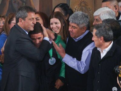 La CGT celebr� la suba del piso de Ganancias a los 700 mil pesos: �Defiende el bolsillo de los trabajadores�