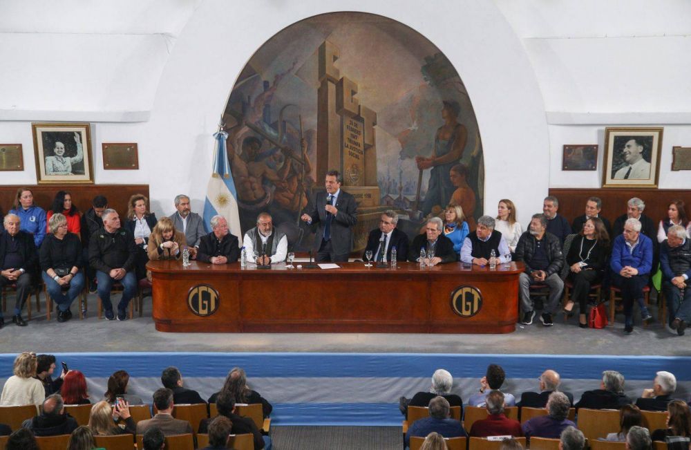 Votar contra la quita de derechos, el llamado de la CGT que se juega el todo por el todo con Massa