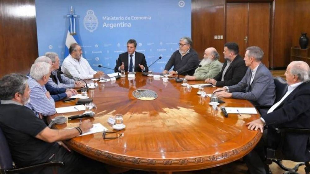 Pol�mica por aumento de sueldo por suma fija: empresarios resisten el plan con el que Massa busca ganar votos