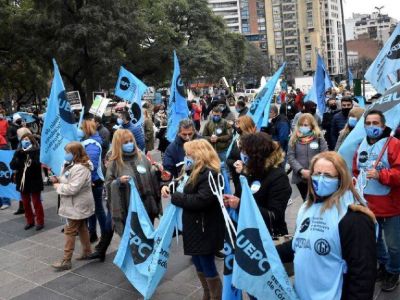 Docentes de todo el país avanzan por paritarias: en Córdoba exigen la reapertura urgente