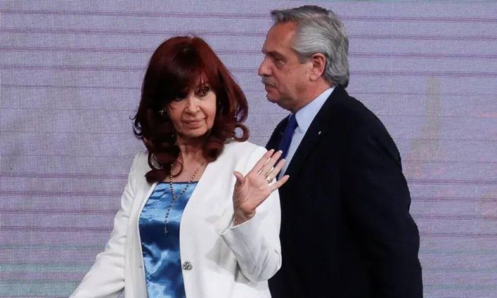 Alberto Fernndez y Cristina Fernndez de Kirchner: enfrentados entre s, unidos por Massa