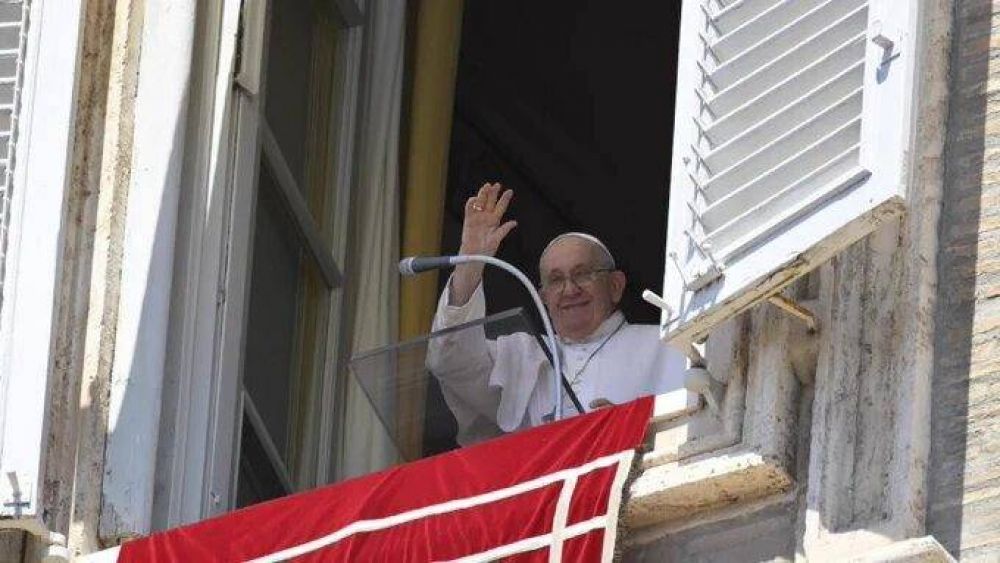 El Papa en el �ngelus: En los momentos de oscuridad Cristo viene a nuestro encuentro