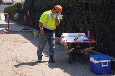 Preocupados por sostener los niveles de actividad, la UOCRA y los empresarios de la construcci�n le presentar�n un programa de pol�ticas de infraestructura a todos los candidatos