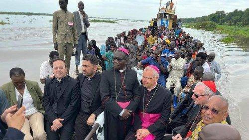 Sud�n del Sur. Obispo: Parolin trae esperanza a un lugar deprimido