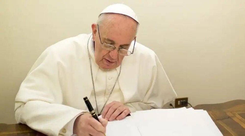 El Papa Francisco aprueba 