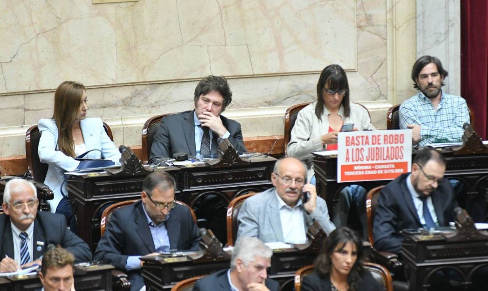 Por qu Javier Milei debera negociar con 