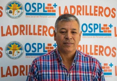 Luis Cáceres saluda en su día a trabajadores y trabajadoras del sector ladrillero
