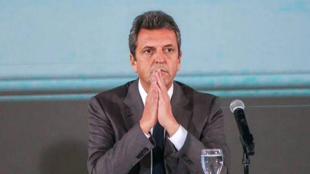 Massa prepara nuevas medidas para jubilados, AUH y sector productivo