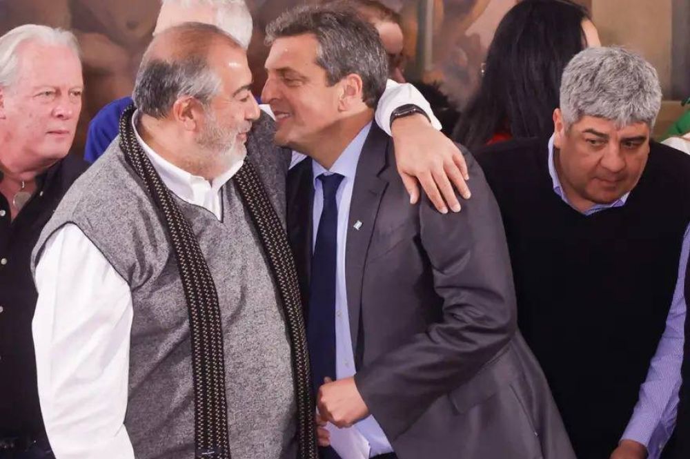 La ola de reapertura de paritarias por la devaluacin demora la suma fija que prometi Massa
