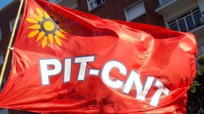 EL PIT-CNT realiz un paro con movilizacin por mejoras salariales