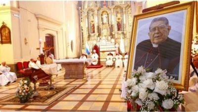 Francisco lamenta la muerte de Eustaquio Pastor, arzobispo emrito de Asuncin: 