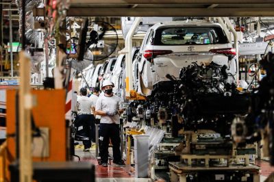 Smata articula con Massa para evitar un parate en la producci�n automotriz por falta de piezas importadas