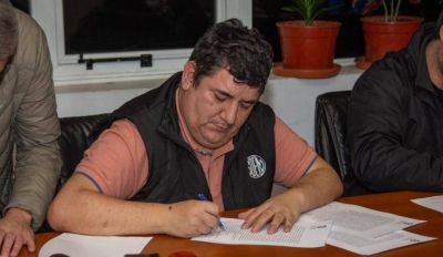 Municipales de Ushuaia firmaron acuerdo salarial