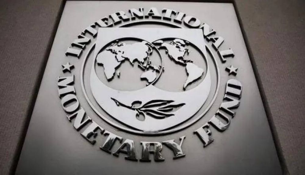 El FMI pide aumento de tarifas y que se bajen 5% los salarios pblicos