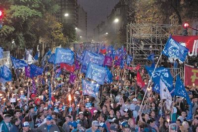 Unin por la Patria: Asambleas y recorridas para disputarles el voto a Javier Milei y Patricia Bullrich