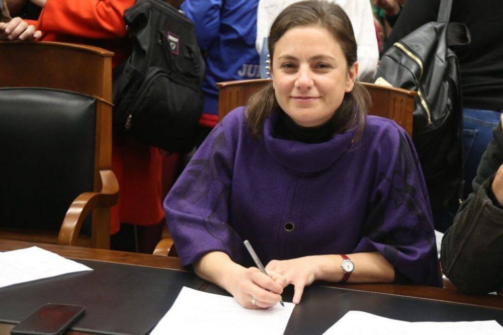 Vanesa Siley present un proyecto de Ley por un rgimen diferencial previsional para trabajadores del gas.