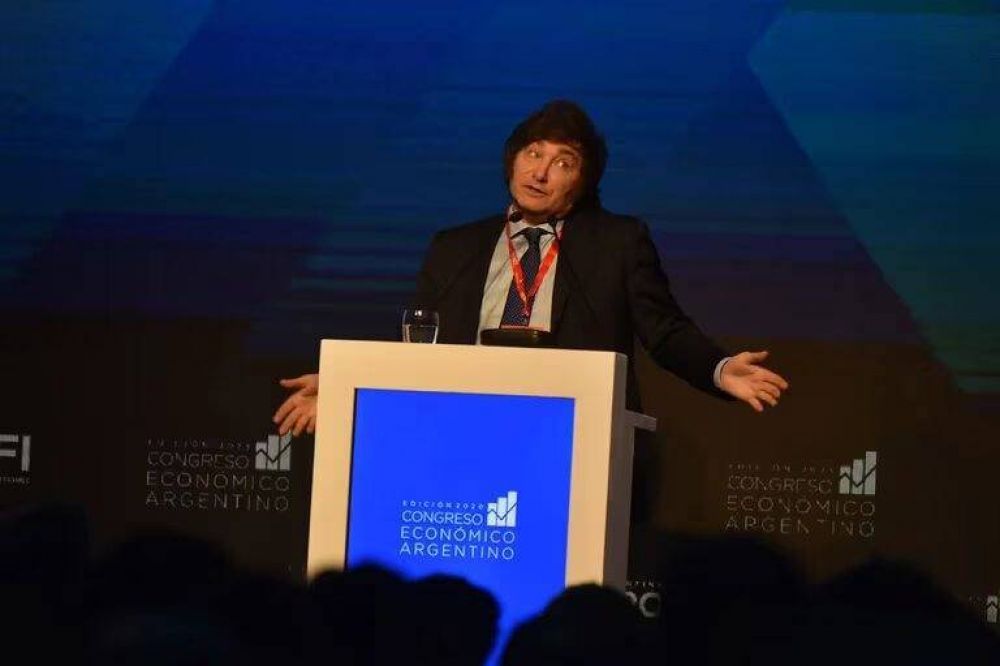Javier Milei defendi la dolarizacin ante empresarios: Ustedes no necesitan un Banco Central