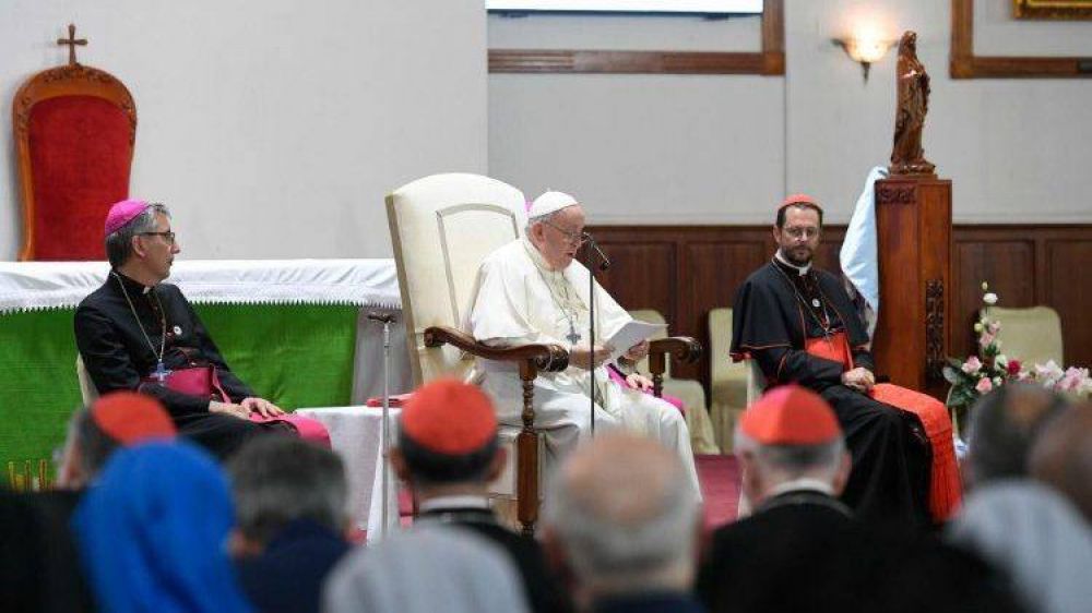 �Gastar la vida por el Evangelio�: Encuentro del Papa con los misioneros