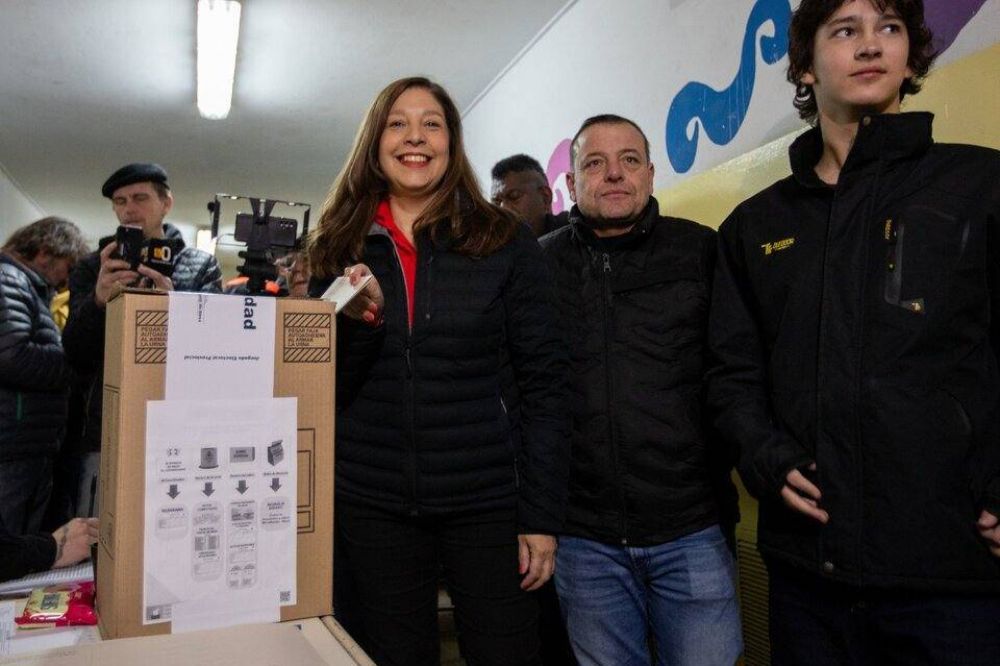 Arabela Carreras cay derrotada en Bariloche y el peronismo retuvo seis intendencias en Mendoza