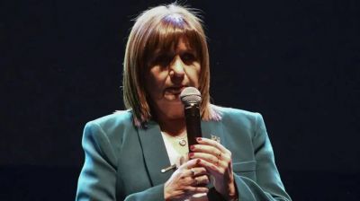 Patricia Bullrich marca la cancha: 