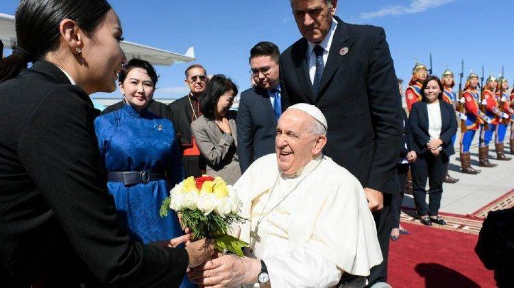 Francisco concluye su viaje apost�lico a Mongolia
