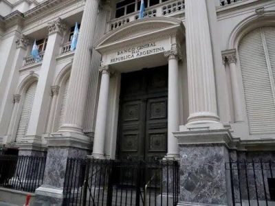 BCRA permite a Mendoza acceder al dlar oficial para pagar su deuda