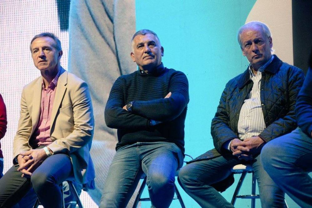 �Paco� Manrique advirti� que �si gana un Gobierno que lo primero que piensa hacer es achicar derechos laborales nos tendr� a todos en la calle�