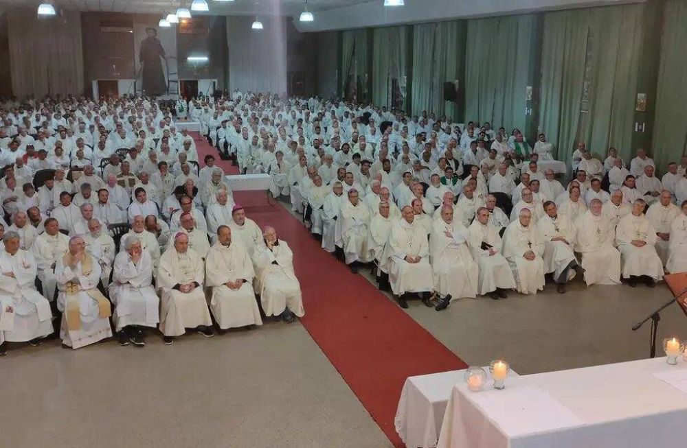 Ms de 900 sacerdotes catlicos de todo el pas, reunidos en Villa Cura Brochero