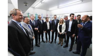 Unión por la Patria enfoca la campaña en promesas y el apoyo del peronismo