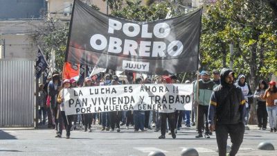En Jujuy desocupados marcharon con el Polo Obrero y le reclamaron a Morales pan, vivienda y trabajo