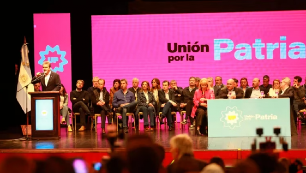 El peronismo, entre el slvese quin pueda y las promesas de los gobernadores a Sergio Massa para entrar en el balotaje