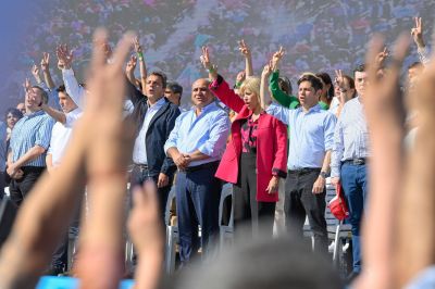 Massa apuesta todo a la unión para hacer realidad la promesa del millón de votos