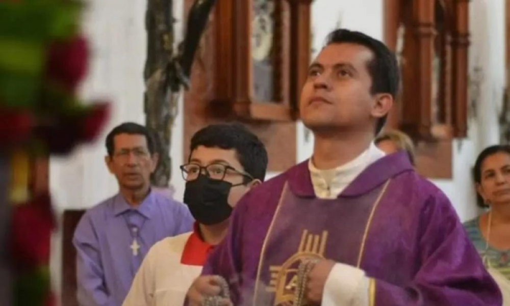 Nicaragua: detienen al sacerdote que pidi rezar por el obispo preso