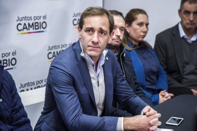 La Plata: Julio Garro se niega a negociar salarios y los gremios municipales lo acorralan con un paro y movilización