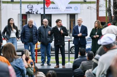 Kicillof inauguró un ateneo en homenaje a Alfonsín y se preguntó «cómo un radical puede votar a Bullrich»