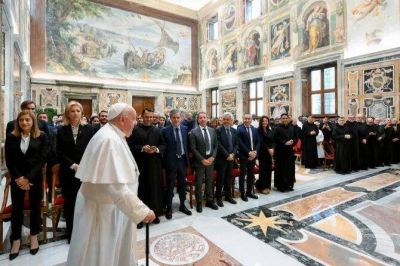 El Papa Francisco aconseja rezar ante las decisiones importantes de la vida