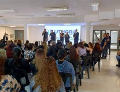 UTHGRA: Capacitación sobre concientización laboral a camareras en la Seccional Córdoba