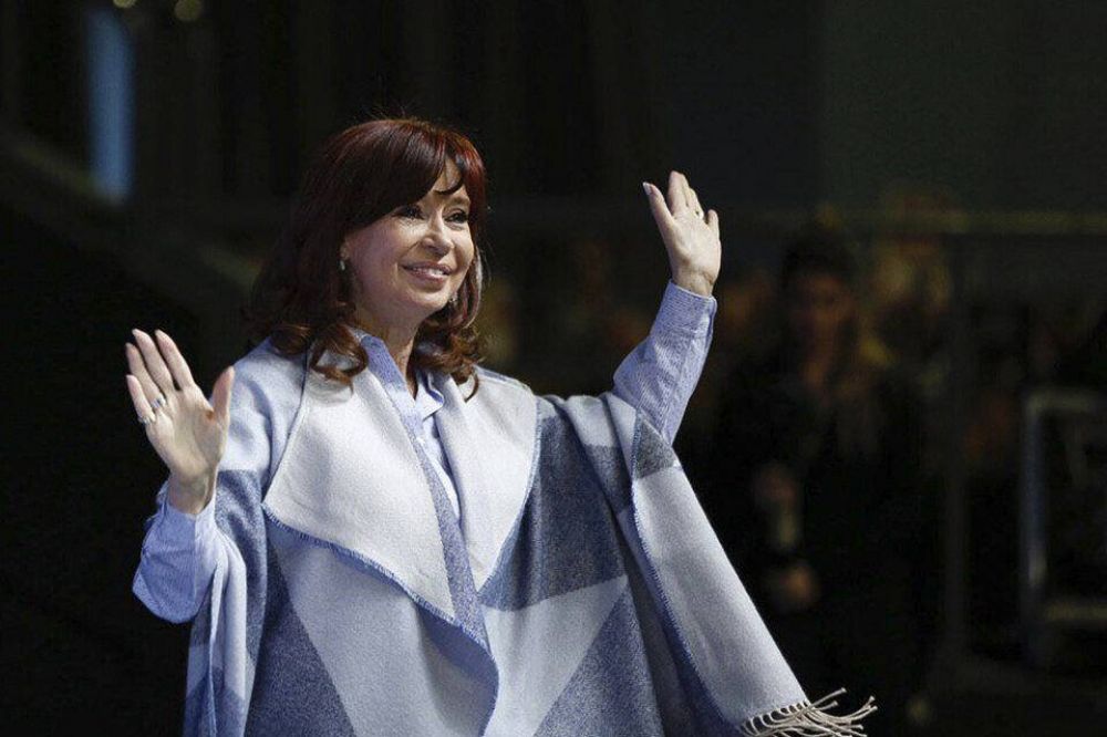Con una charla, Cristina Kirchner se suma a la campaa electoral
