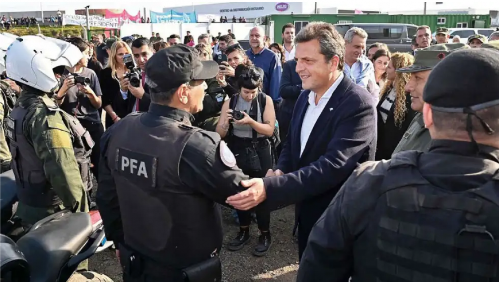 Envalentonado, Massa cree que dej a JXC en el camino y pelea por mantener la iniciativa