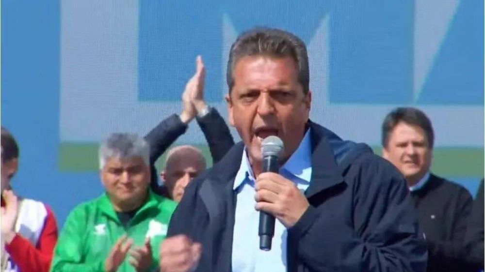 Massa se pone el traje de candidato y sigue la campaa sin anuncios de gestin