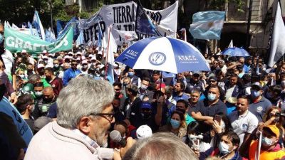 Ante la imposición de los médicos de un «bono extra», la CGT Córdoba sale a defender a las obras sociales sindicales: «No pueden ser equiparadas con las prepagas»