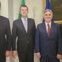 Llaryora se pone el traje de gobernador para alentar inversiones italianas en Córdoba