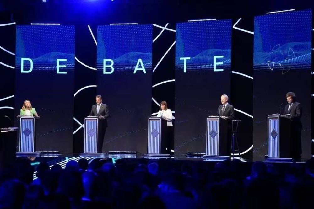 Lo que no se vio del debate presidencial: la discusin con los micrfonos apagados, una platea silenciosa y la foto que no fue